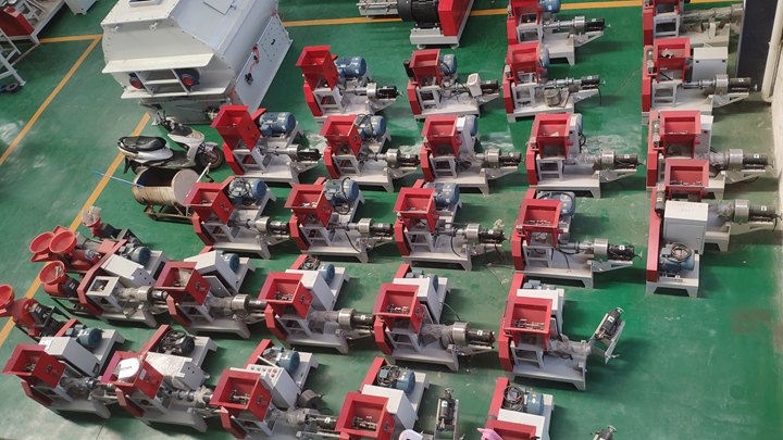 dry type cargill fish feed processing machine in Tanzania